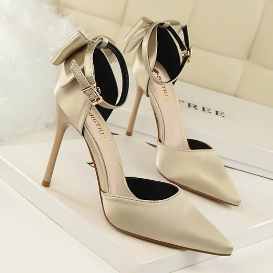 Pointed satin stiletto high heels