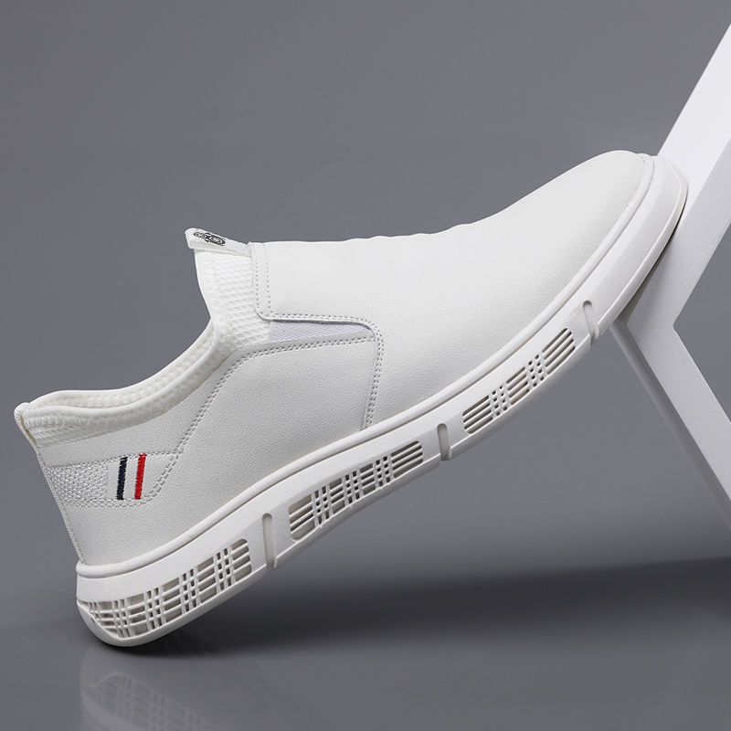 أحذية رجالية سوداء وبيضاء مسطحة للمشي