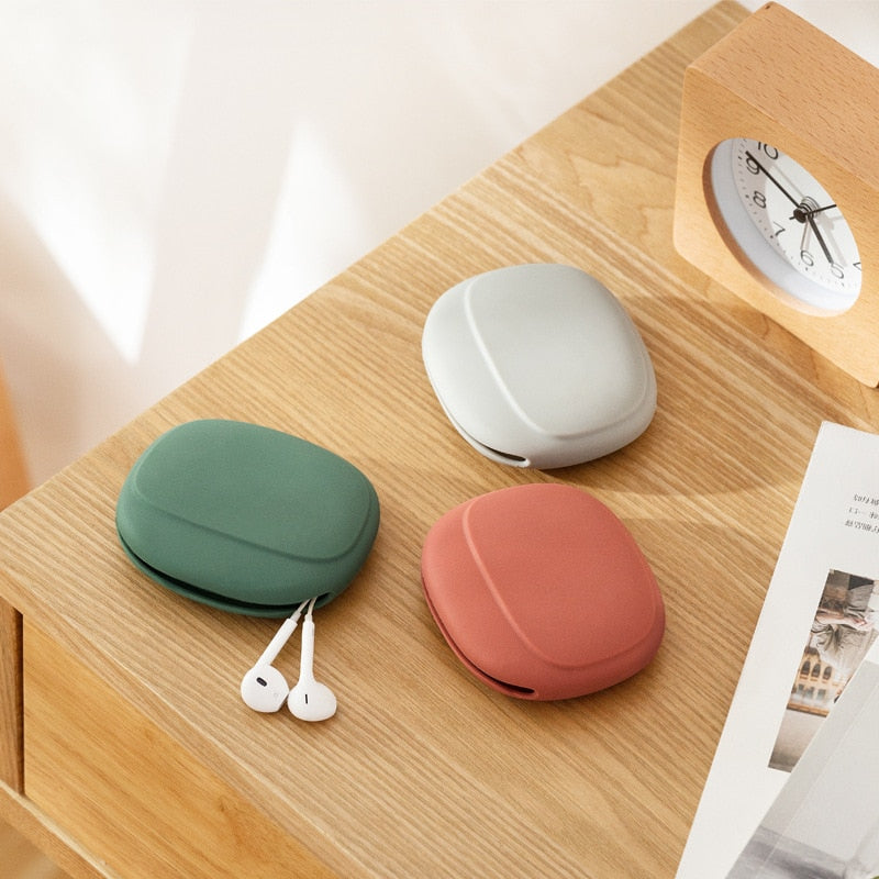 Silicone portable wired earphone storage box