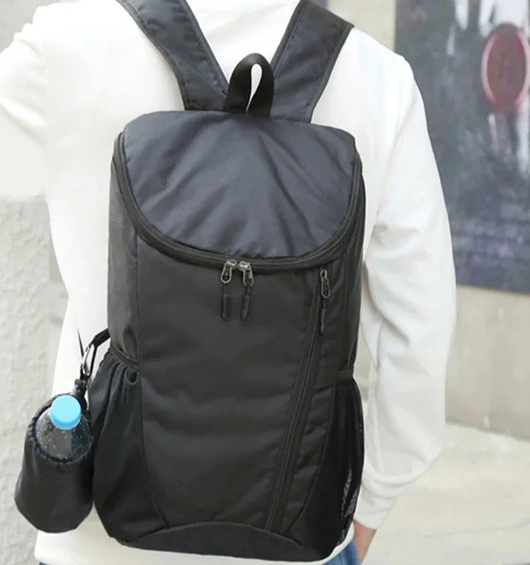 Latest Outdoor Sports Portable Backpack with Bottle Holder Large Capacity Fitness Travel Hiking Day Bag Suitable for Both Men