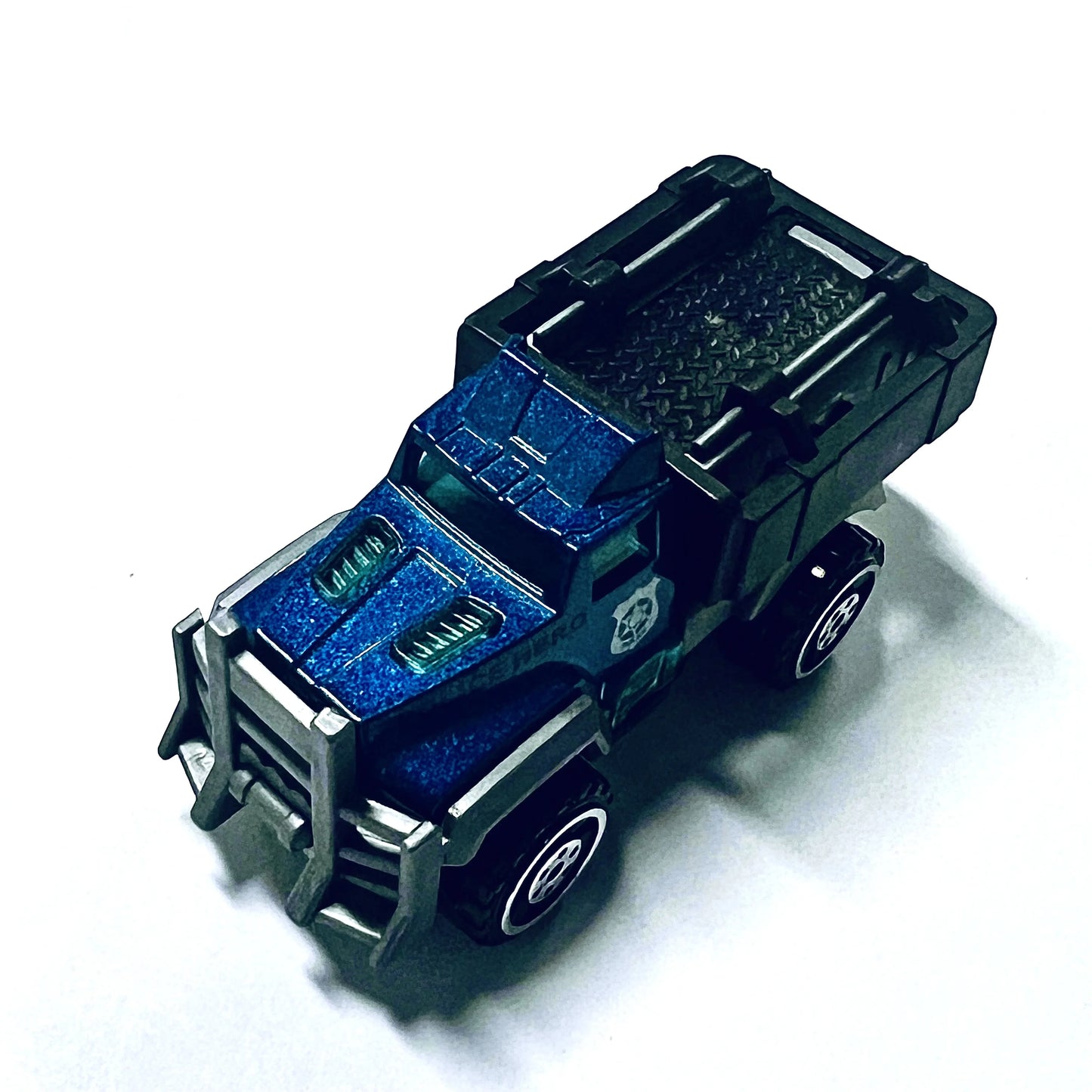 Children's alloy toy cars, sliding sports cars, racing cars, simulated car models, gifts and ornaments for kids.