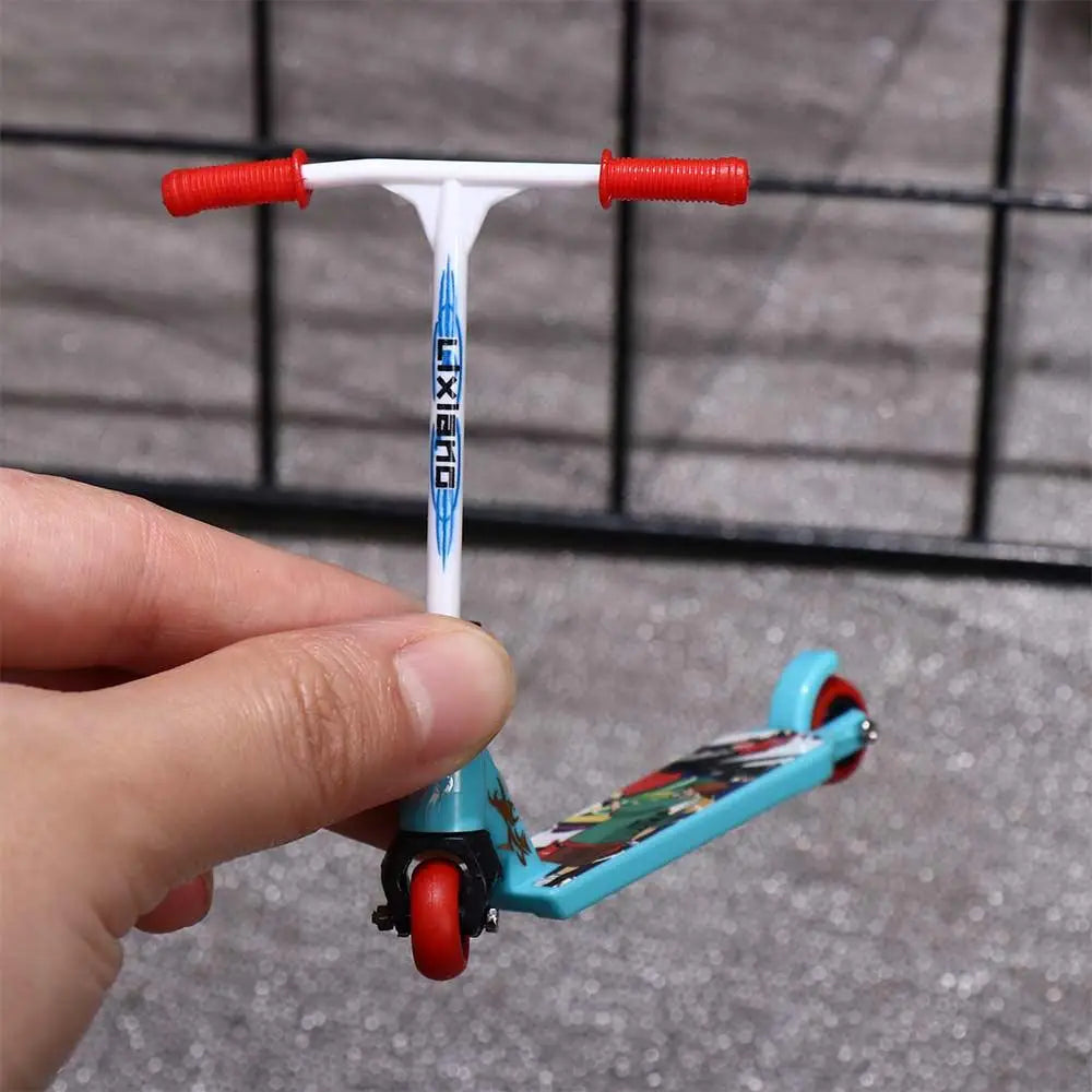 Kids Toys Educational Children's Finger Toys Two Wheel Mini Scooter Mini Finger Scooter Finger Skateboards Finger Scooter