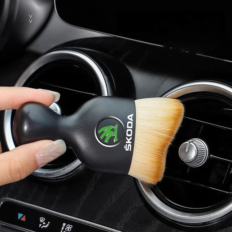 Car Interior Cleaning Soft Brush Tool Dust Remover For Skoda Fabia Kodiaq Kamiq Superb Yeti Octavia Enyaq Rapid Karoq Derivati