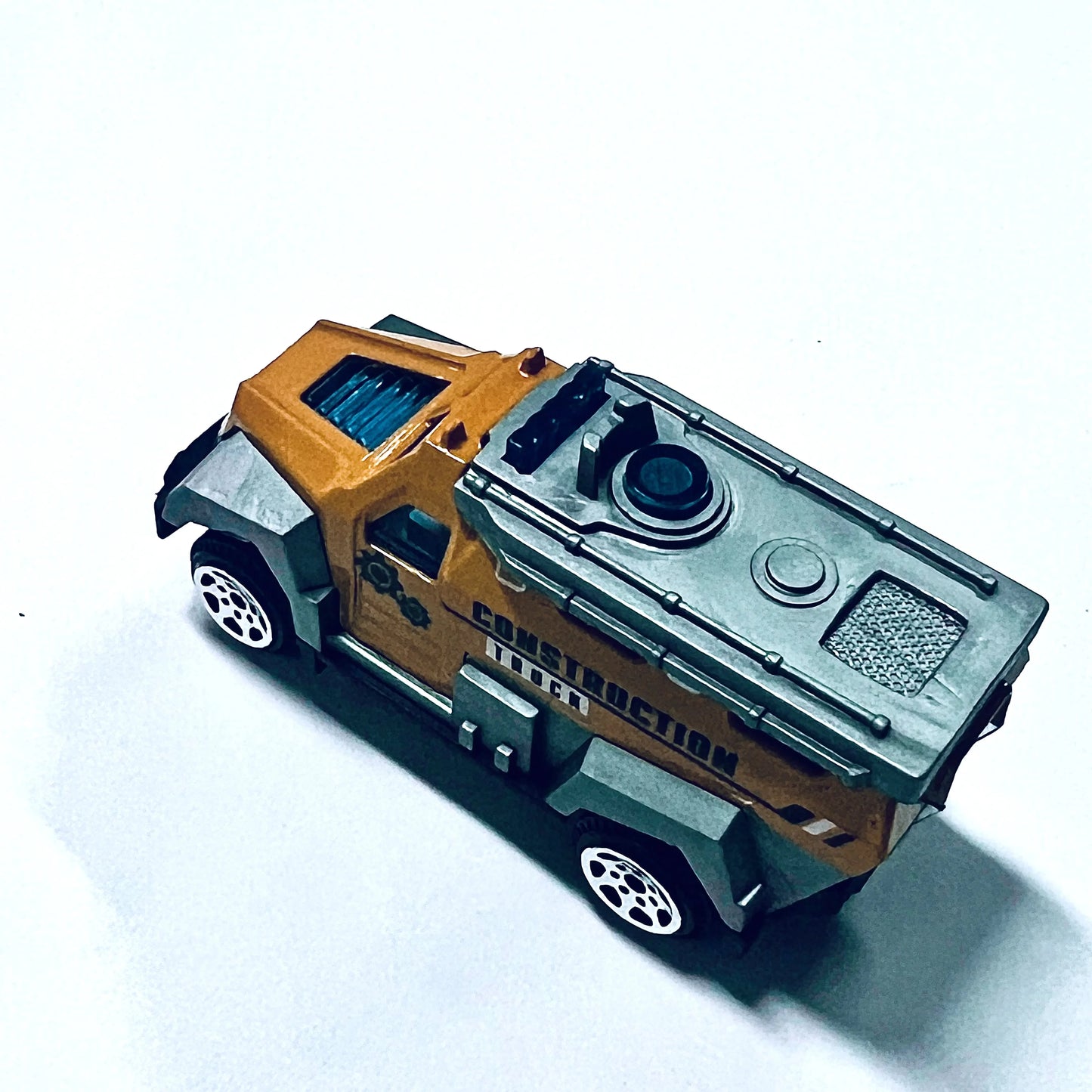 Children's alloy toy cars, sliding sports cars, racing cars, simulated car models, gifts and ornaments for kids.