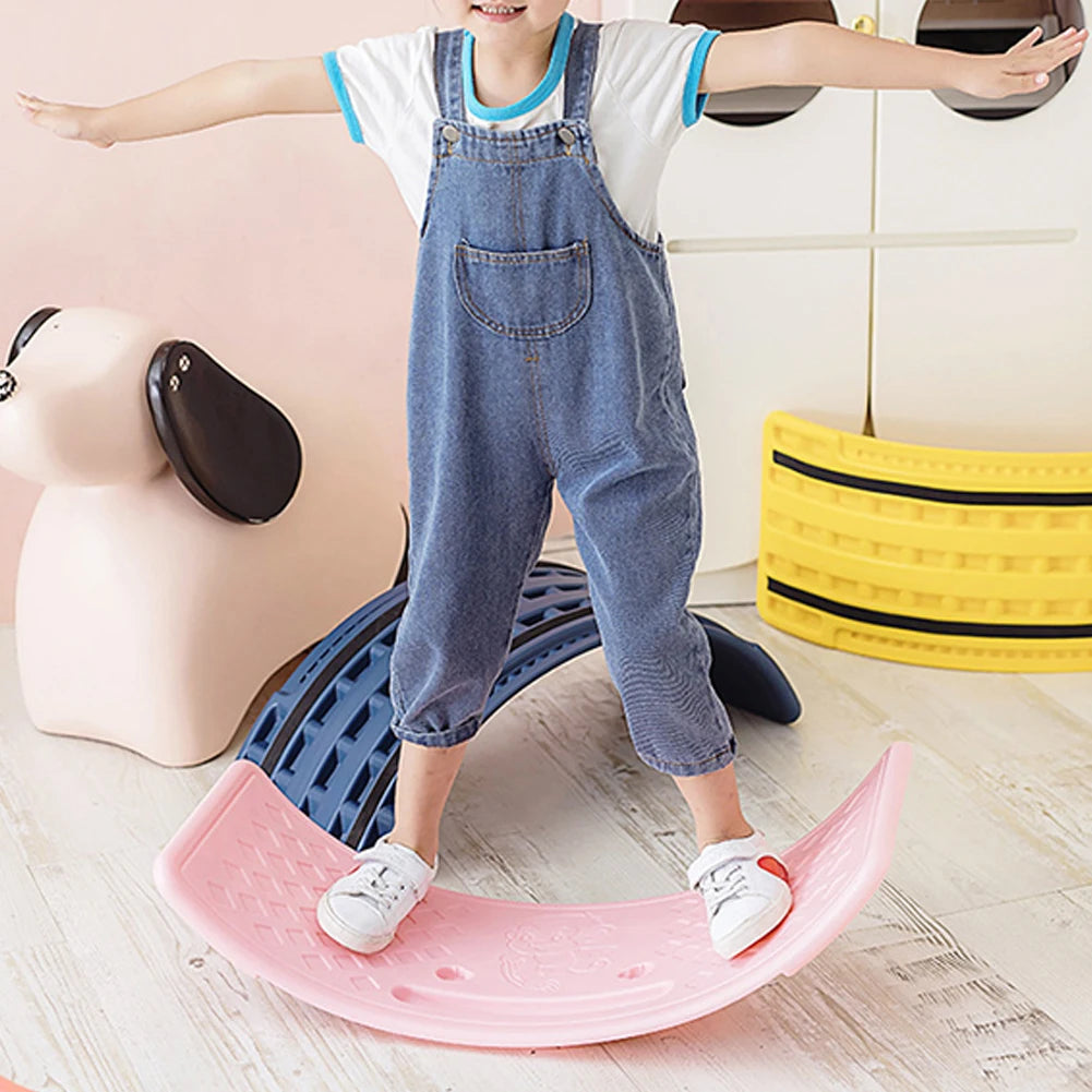 Twisting Balance Board Multifunctional Curved Wave Board Non Slip Balance Rocker Board Balance Trainer Board for Kids Children