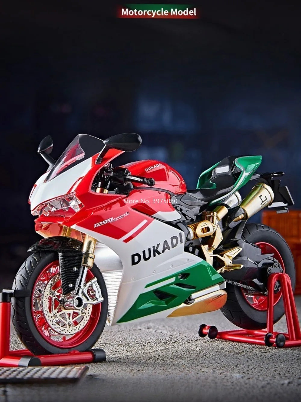 1:9 1299 Motorcycles Car Toy Alloy Diecast Model Rubber Tires with Light Music Spray Miniature Vehicle Kids Children's Day Gifts